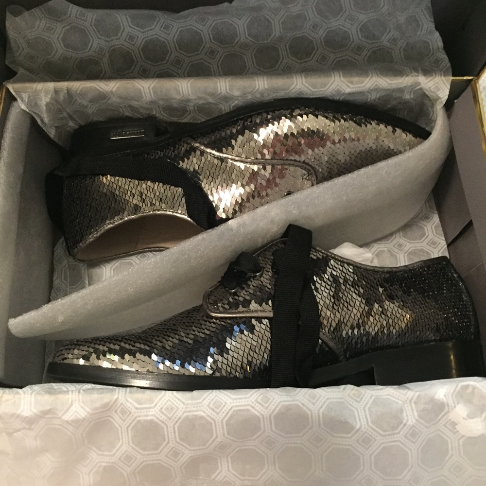 Gunmetal Sequin Oxford - Picture 6 of 8